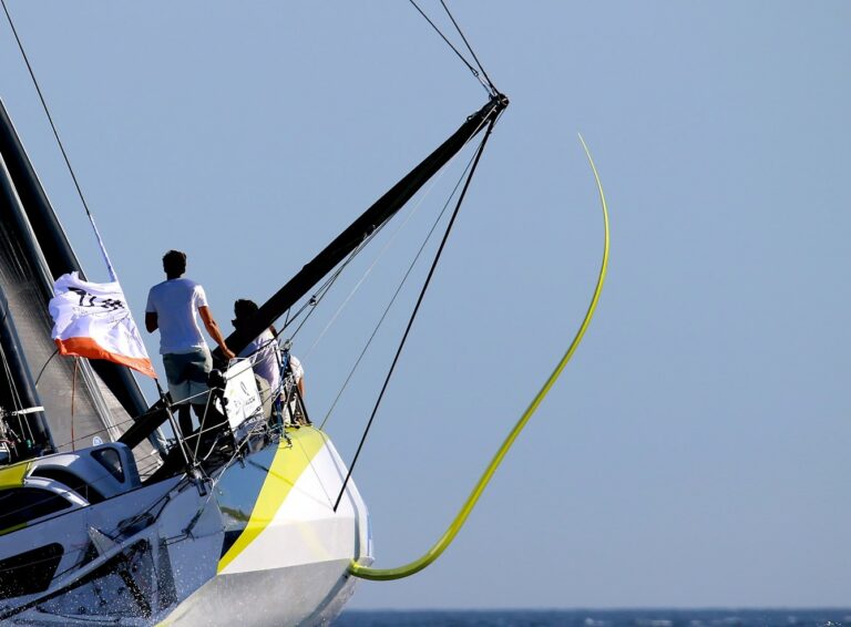 Vue d'un appendice lorima sur un imoca a foils.